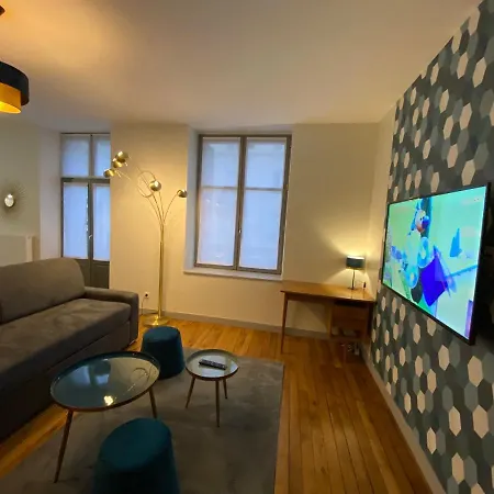 Rue Sarret Xxl 아파트