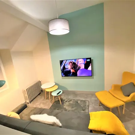 Rue Sarret Xxl 아파트
