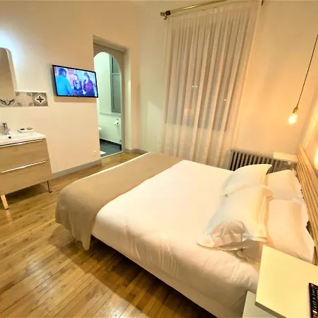 Rue Sarret Xxl * Angers