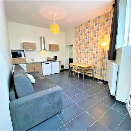 Rue Sarret Xxl 아파트 *