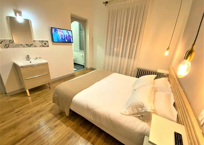 Rue Sarret Xxl * Анже