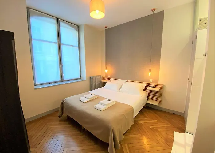 Rue Sarret Xxl * Анже