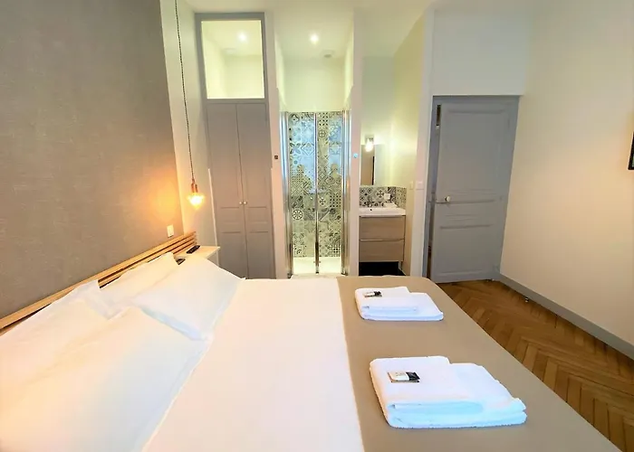 Rue Sarret Xxl Daire *